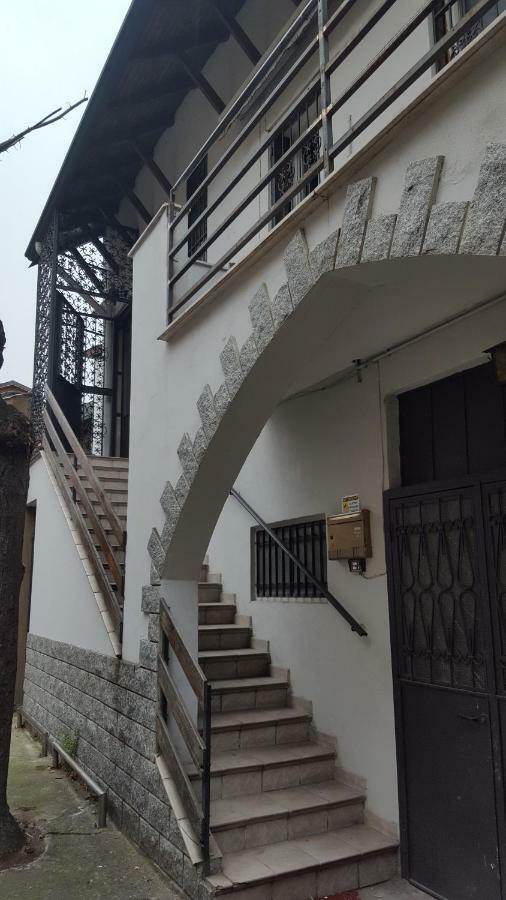 Typical Mountain Mansarda Close To Fiera Rho Milano Mind Pero Exterior foto